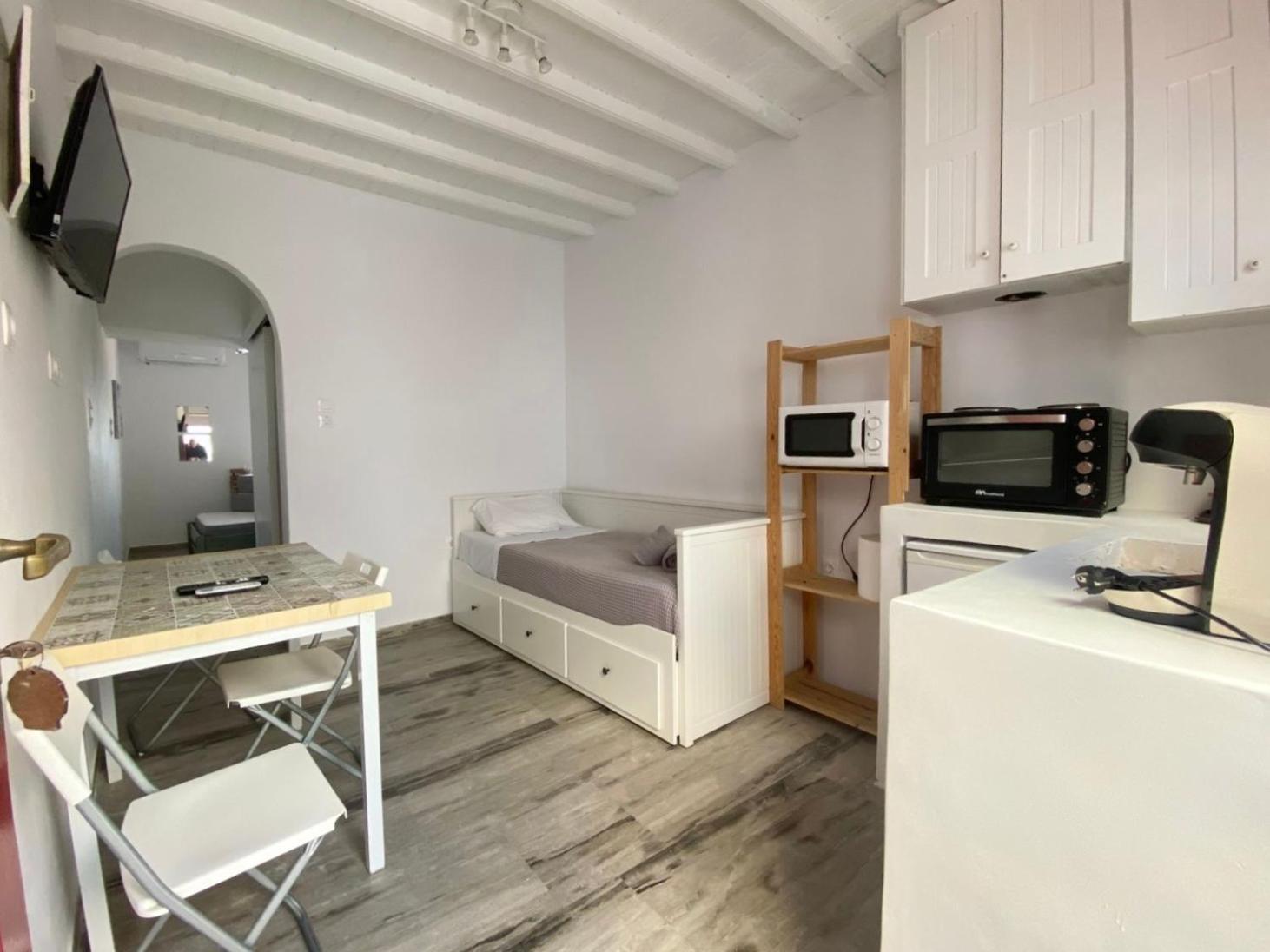 Elenitas Town House With Balcony And Sea View Appartement *
