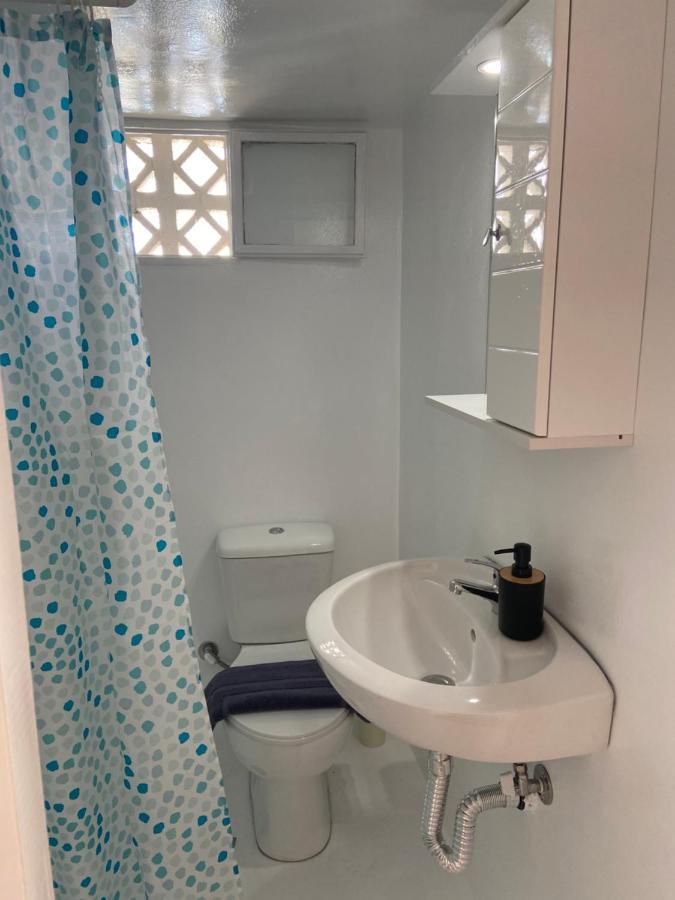 Elenitas Town House With Balcony And Sea View Apartament *